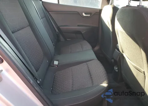 2018 Kia Rio Lx z USA, uszkodzony, nr VIN 3KPA24AB7JE100157